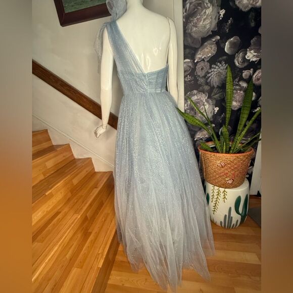 Mac Duggal Glitter One-Shoulder Ombre Gown with Bow/ size 0 - Picture 7 of 8